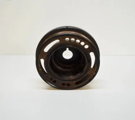 Opel Insignia A Crankshaft pulley 5810831 5810831J2