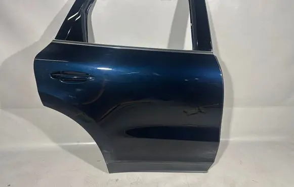 Porsche Cayenne (9Y0 9Y3) Rear door 9Y0833312C 9Y0833312 95883305100