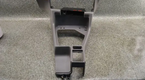 BMW 5 E34 Center console D633