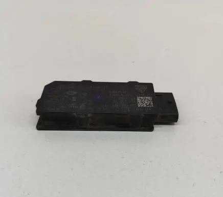 Skoda Enyaq iV Keyless system antenna 5WA962133B 5ZA01385530