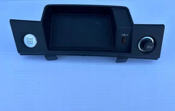 Audi Q5 SQ5 AUX in-socket connector 80B864131A