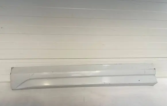 Audi Q3 8U Front door trim (molding) 8U0853959D