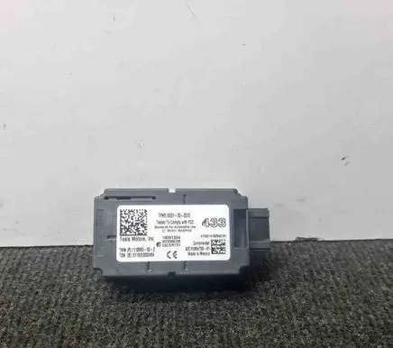 Tesla Model 3 Tire pressure control unit A2C15064700 111858000C