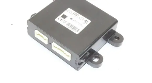Mitsubishi Outlander Keyless (KESSY) go control unit/module 8637B420