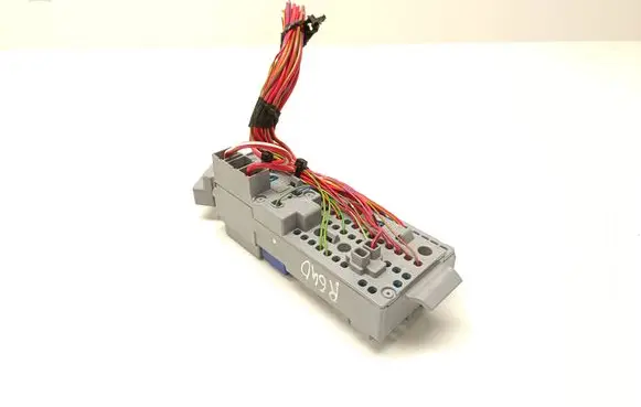 BMW 5 G30 G31 Fuse box set 9350313 03009210 6114V7