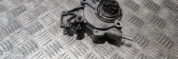 Jaguar XF X250 Vacuum pump D171B