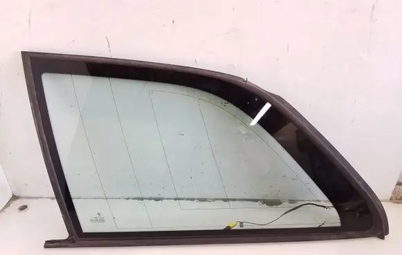 BMW 3 E36 Rear side window 43R001025