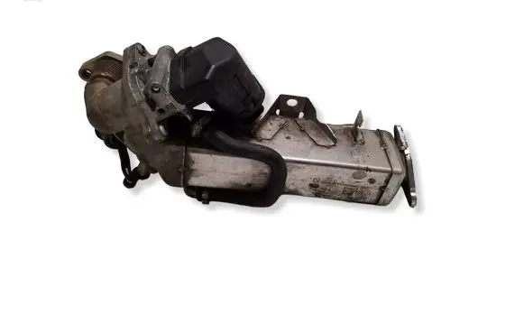 BMW 1 F20 F21 EGR valve cooler 7810751 7810871