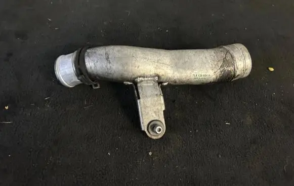 Audi Q7 4L Intercooler hose/pipe 7L8129654A