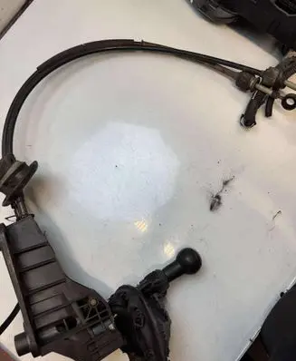 Peugeot 307 Gear shifter/selector 