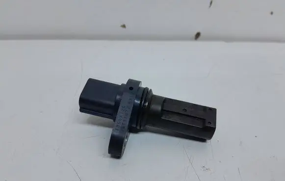 Mitsubishi Outlander Crankshaft position sensor 1865A126 J5T31972