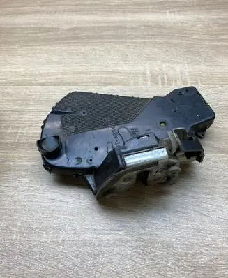 Mazda 6 Front door lock 61129086 1J4