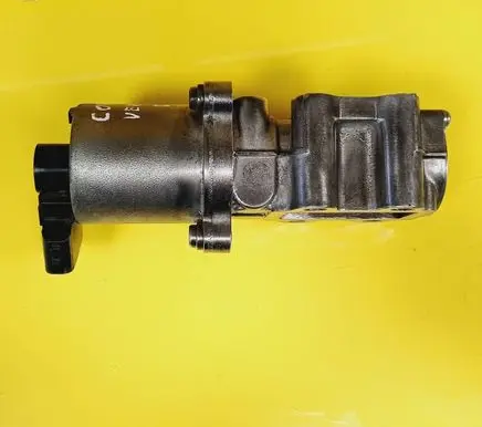 Toyota Corolla Verso AR10 EGR valve