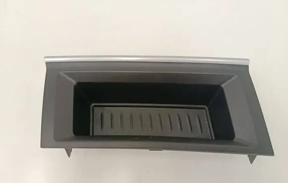 BMW 2 F46 Glove box 9263402 1278962B 09240520190822