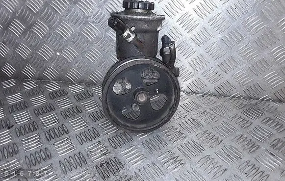 Toyota Avensis T250 Power steering pump 