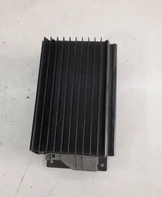 Mercedes-Benz S W220 Sound amplifier 2208200289 196960008019043