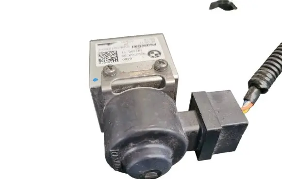 BMW i3 Air conditioning (A/C) expansion valve 9292569 14756811 00018
