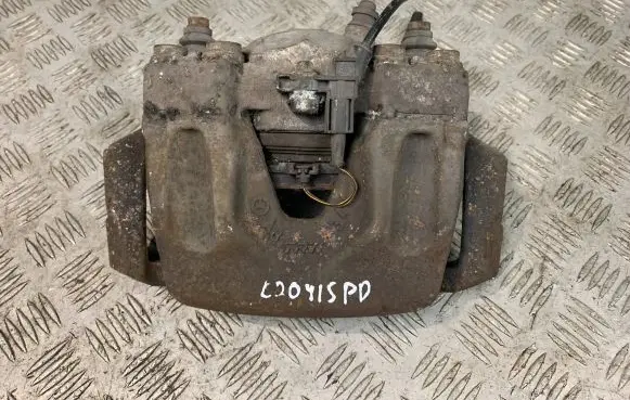 Mercedes-Benz C W204 Front brake caliper