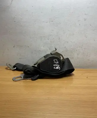 Mercedes-Benz E W124 Set of seat belts 265550001R C785