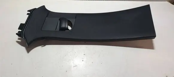 Volvo XC40 (B) pillar trim (bottom) 31479714