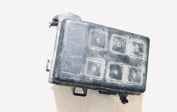 Opel Zafira A Fuse box set 90560119