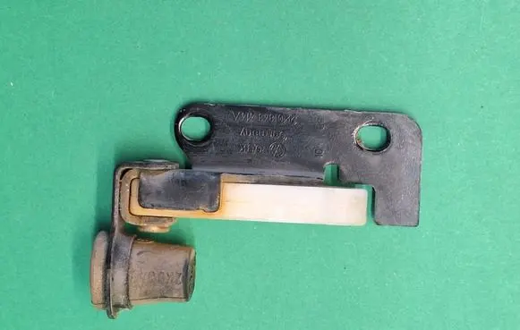 Volkswagen Caddy Sliding door check strap stopper 2K0843414A