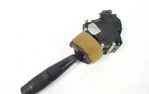 Peugeot 405 Indicator stalk 9753468780