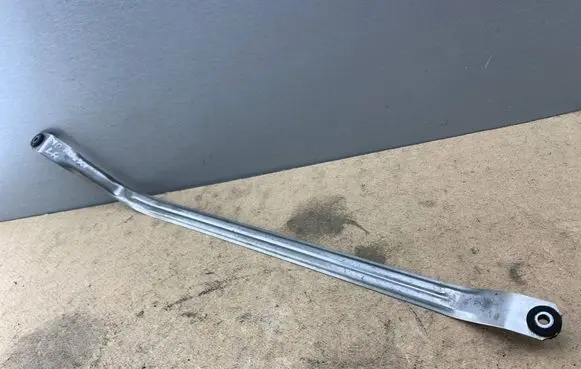 BMW 3 E90 E91 Fuel tank mounting bracket 7195175 16117195175 16116765722