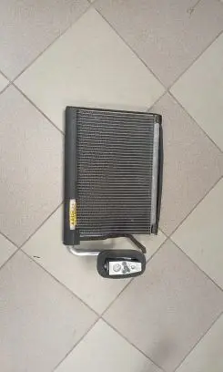 Chrysler Pacifica Air conditioning (A/C) radiator (interior) 16484468 SAEJ2842