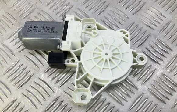 Audi A7 S7 4K8 Front door window regulator motor 4K0959801
