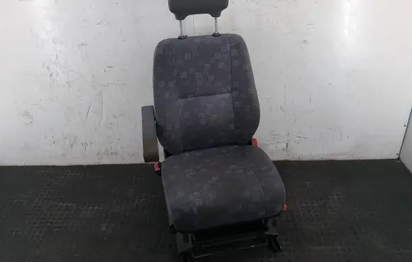 Mercedes-Benz Sprinter W901 W902 W903 W904 Front driver seat 