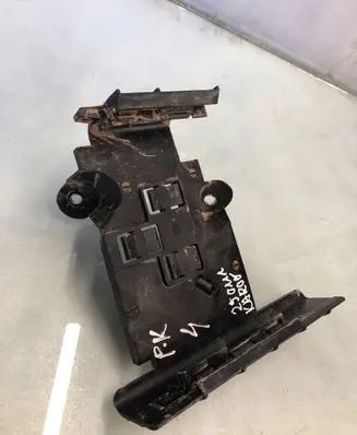Skoda Karoq Other engine bay part 5q0906507