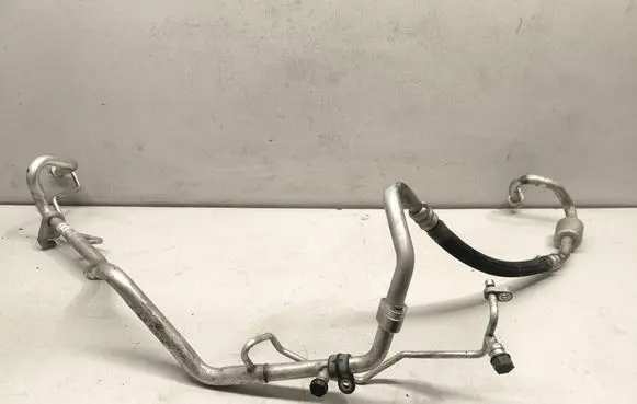 Nissan X-Trail T32 Air conditioning (A/C) pipe/hose 924464BD0A
