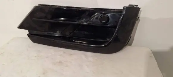 Volkswagen Tiguan Front bumper lower grill 5nn853666b