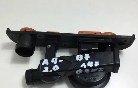 Audi A4 S4 B7 8E 8H Breather valve 1153951S01 06F129101
