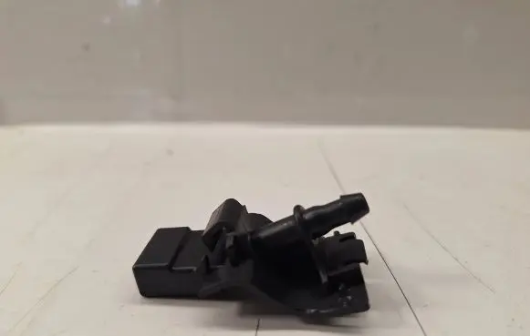 Toyota Auris 150 Windshield washer spray nozzle 8538112330