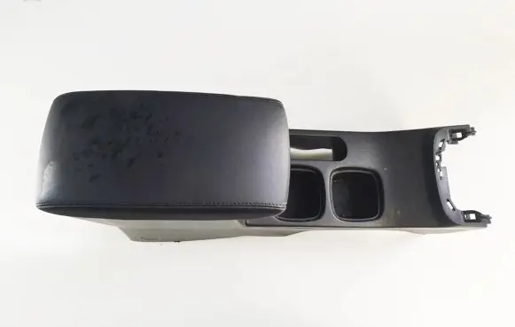 Suzuki SX4 S-Cross Center console