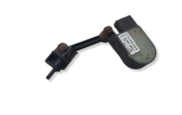 Audi Q7 4L Air suspension front height level sensor 7L0616213D