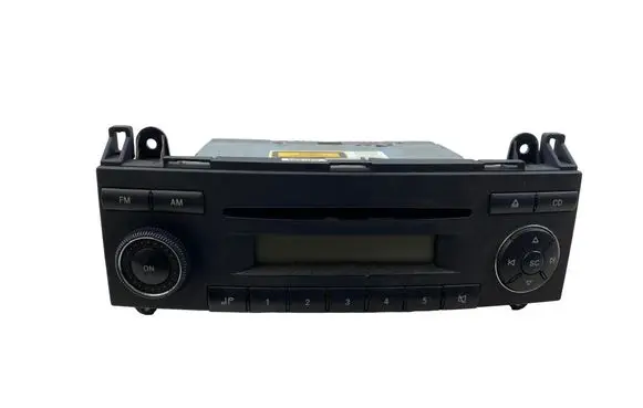 Volkswagen Crafter Radio/CD/DVD/GPS head unit 