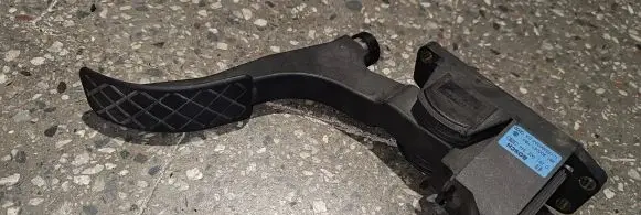 Audi A3 S3 8L Accelerator throttle pedal 1J1723503AF 0281002344 281300081Yb3