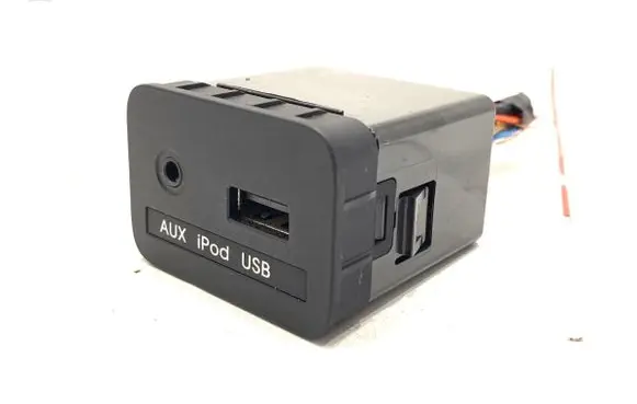 KIA Sportage USB socket connector 96110-3W000
