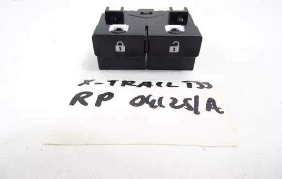 Nissan X-Trail T33 Central locking switch button NISSSAN