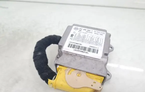 Volkswagen Golf Plus Airbag control unit/module 1K0909605T