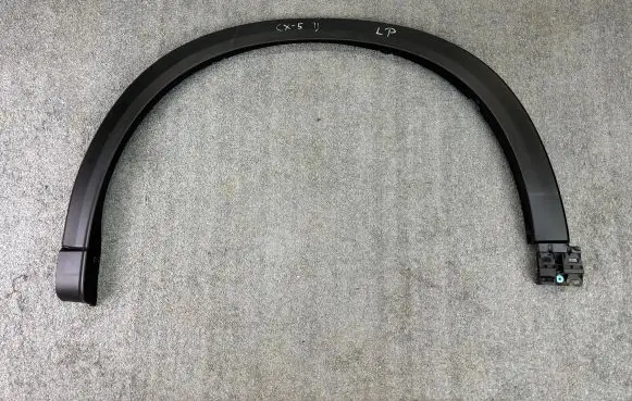 Mazda CX-5 II Fender trim (molding) KB7W-51W31 L869