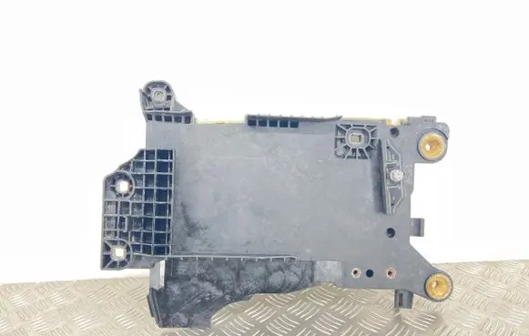 BMW 1 F40 Battery tray 9387574 58650910 6121