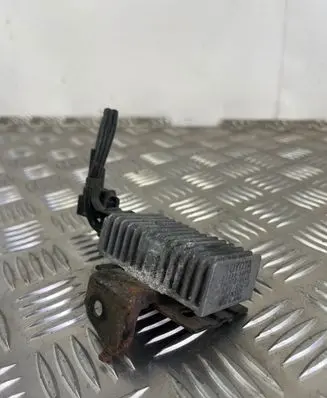 Lexus LS 430 Fuel pump relay 2308050090
