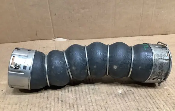 BMW 3 G20 G21 Intercooler hose/pipe 8479695