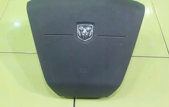 Dodge Caliber Steering wheel airbag 