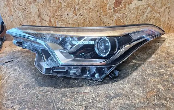 Toyota C-HR I Headlight/headlamp 81150-F4031-00