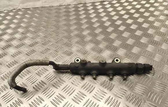 Mazda 5 Fuel main line pipe 